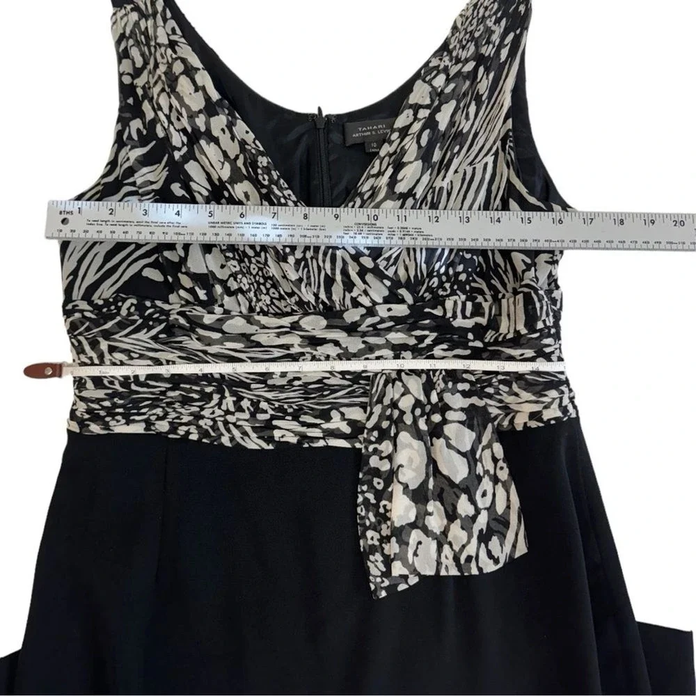 Tahari Arthur S. Levine Women 10 Black Animal Print Zebra Sheath Cocktail Dress